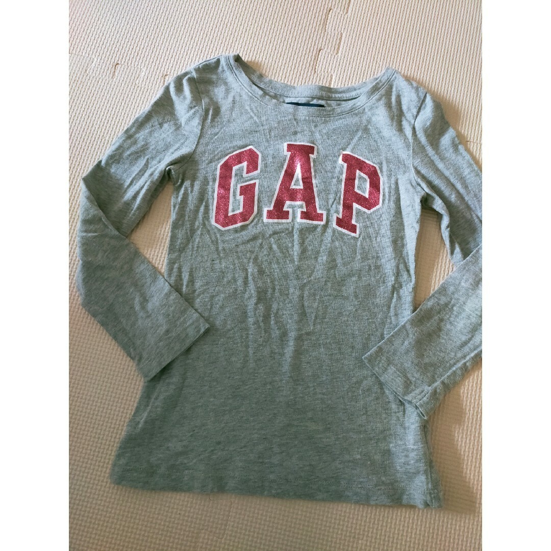 GAP Kids(ギャップキッズ)の長袖Tシャツ　ロンt　GAP　120 キッズ/ベビー/マタニティのキッズ服女の子用(90cm~)(Tシャツ/カットソー)の商品写真