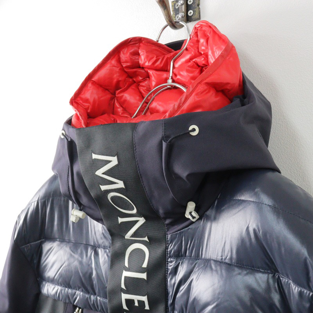 MONCLER(モンクレール)の希少 人気アイテム JPタグ 2018SS モンクレール キス コラボ MONCLER × KITH PARRACHEE ダウンジャケット T3/ネイビー 【2400013052412】 メンズのジャケット/アウター(ダウンジャケット)の商品写真