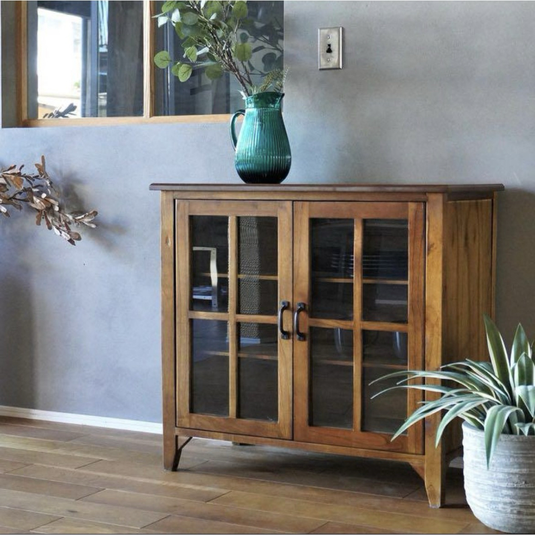 【送料無料】Mindy Wood glas Cabinet No,03 インテリア/住まい/日用品の収納家具(キッチン収納)の商品写真