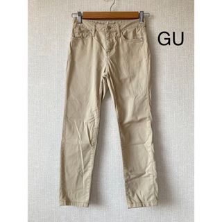 ジーユー(GU)のGU パンツ　ベージュ　S(クロップドパンツ)