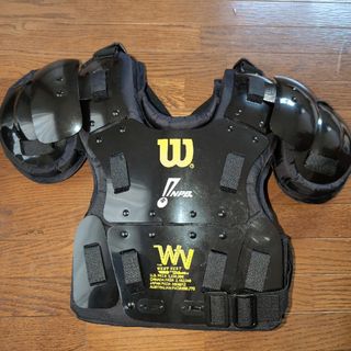 ウィルソン(wilson)の野球審判道具　ウイルソンプロテクター(その他)