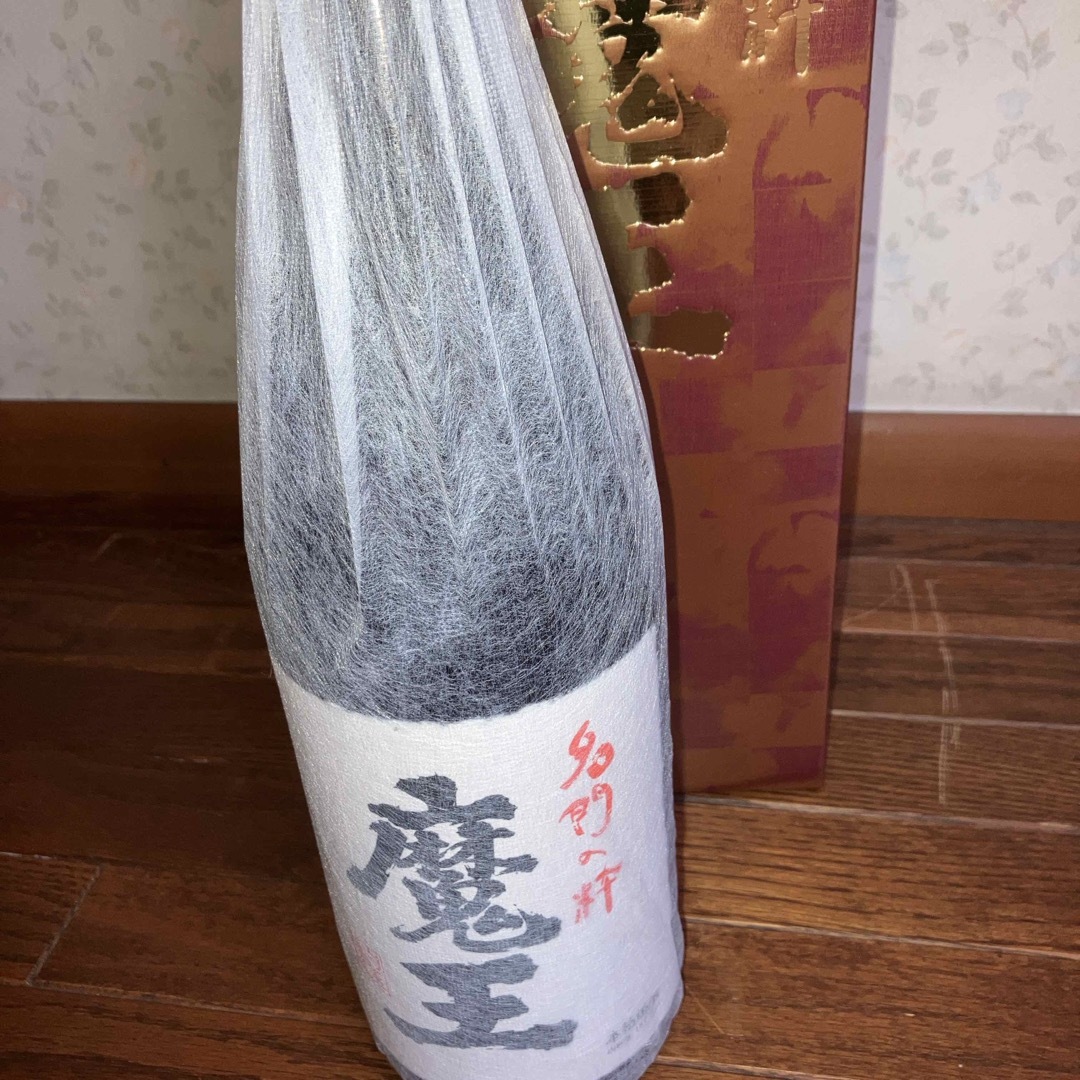 白玉醸造(シラタマジョウゾウ)の焼酎　魔王 食品/飲料/酒の酒(焼酎)の商品写真