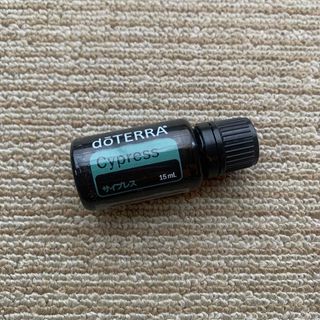 ドテラ(doTERRA)のドテラ doTERRA サイプレス15ml (エッセンシャルオイル（精油）)