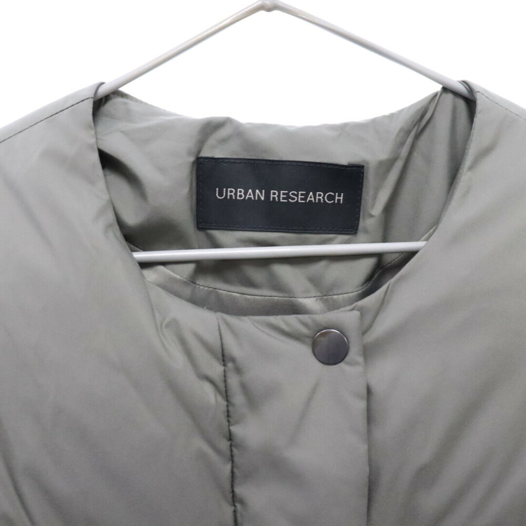 URBAN RESEARCH(アーバンリサーチ)のURBAN RESEARCH アーバンリサーチ フルジップアップ ノーカラー ダウンジャケット カーキ レディース UR07-27T004 レディースのジャケット/アウター(ダウンジャケット)の商品写真