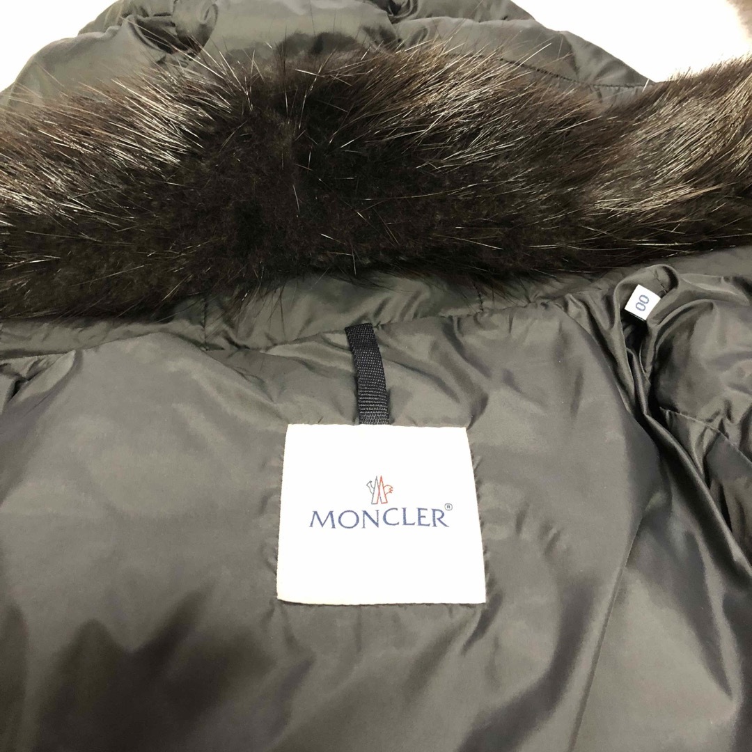 MONCLER(モンクレール)のモンクレール ダウン ファー付きフード レディース 00 レディースのジャケット/アウター(ダウンジャケット)の商品写真