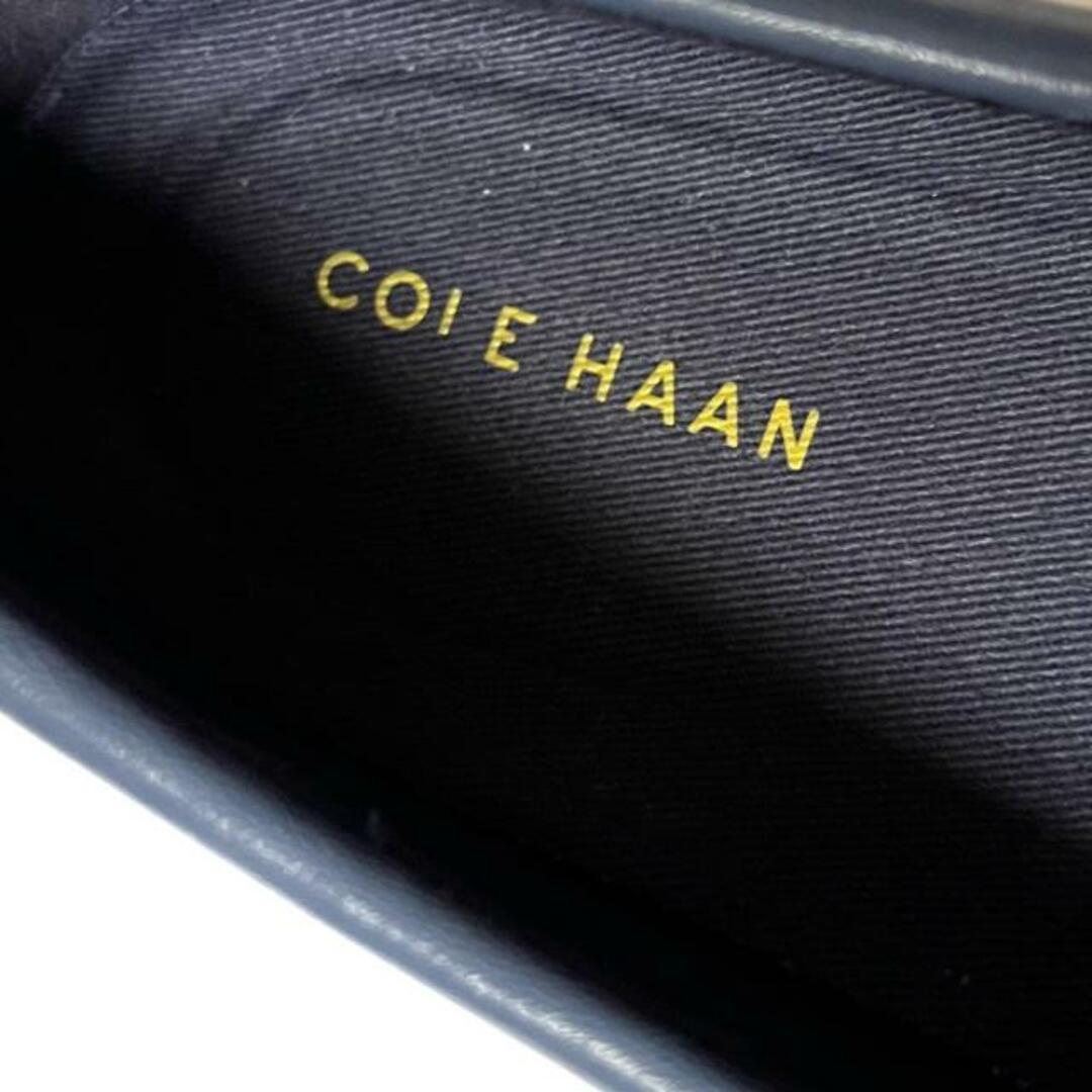 Cole Haan(コールハーン)のCOLE HAAN(コールハーン) ローファー 6B レディース - ブルーグレー 型押し加工/インソール取外し可 レザー レディースの靴/シューズ(ローファー/革靴)の商品写真