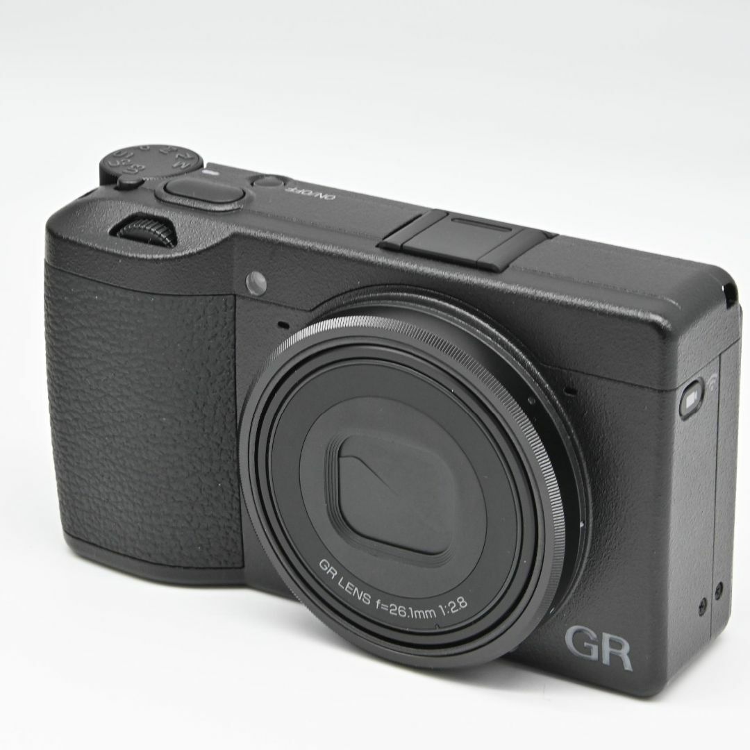 RICOH(リコー)のショット数179回の新品級です。リコー GR IIIx スマホ/家電/カメラのカメラ(コンパクトデジタルカメラ)の商品写真