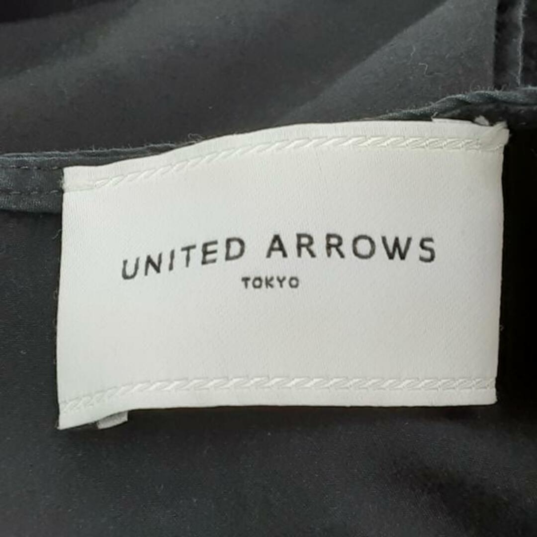 UNITED ARROWS(ユナイテッドアローズ)のUNITED ARROWS(ユナイテッドアローズ) ワンピース サイズ38 M レディース - 黒 Vネック/ノースリーブ/ロング レディースのワンピース(その他)の商品写真