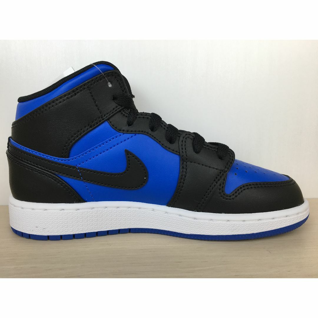 NIKE(ナイキ)のナイキ エアジョーダン1MID GS 靴 25,0cm 新品 (1869) レディースの靴/シューズ(スニーカー)の商品写真