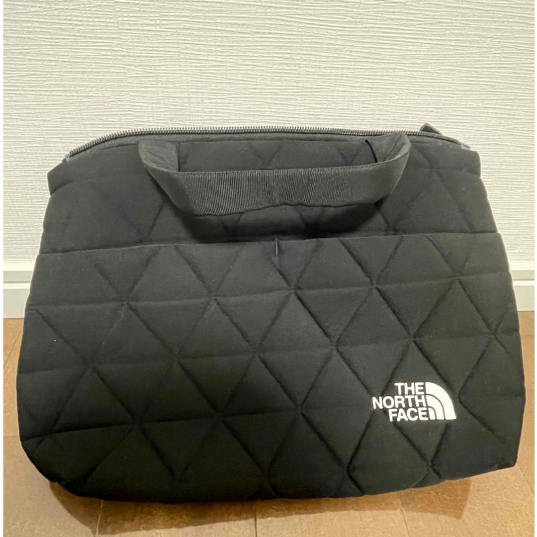 THE NORTH FACE(ザノースフェイス)のノースフェイス　ジオフェイスボックストート メンズのバッグ(トートバッグ)の商品写真