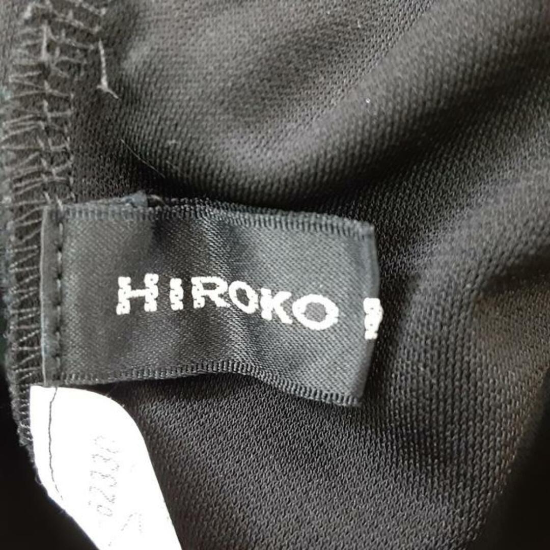 HIROKO KOSHINO(ヒロココシノ)のHIROKO KOSHINO(ヒロココシノ) パンツ サイズ40 M レディース美品  - 黒 クロップド(半端丈) レディースのパンツ(その他)の商品写真