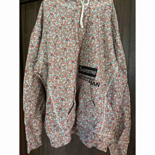 シュプリーム(Supreme)の【美品】supreme コムデギャルソン pink flowers フーディL(パーカー)