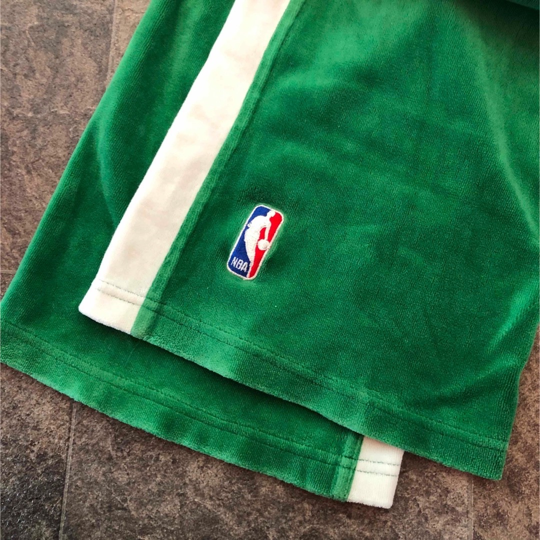 Reebok(リーボック)のNBA Reebok セルティックス ロゴ 刺繍 ベロア ジャージ パンツ M メンズのトップス(ジャージ)の商品写真