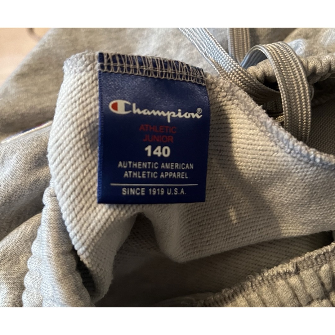 Champion(チャンピオン)のチャンピオン　ミニバス用 スウェット上下セット サイズ140champion スポーツ/アウトドアのスポーツ/アウトドア その他(バスケットボール)の商品写真