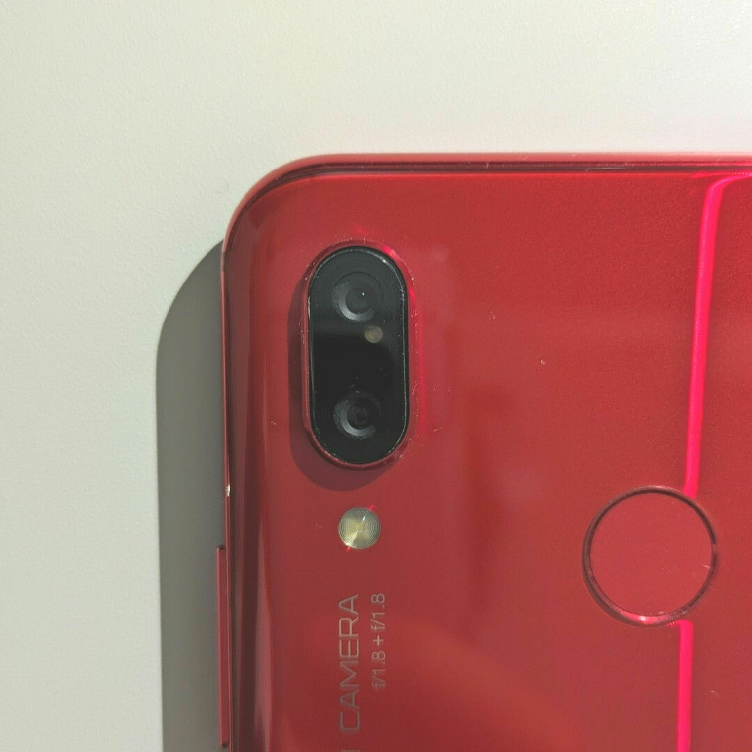 HUAWEI(ファーウェイ)のHUAWEI nova 3 RED PAR-LX9 スマホ/家電/カメラのスマートフォン/携帯電話(スマートフォン本体)の商品写真