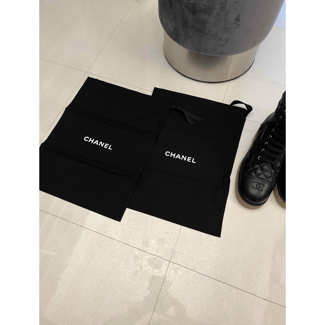 CHANEL(シャネル)のCHANEL レースアップキルティングブーツ 38.5 レディースの靴/シューズ(ブーツ)の商品写真