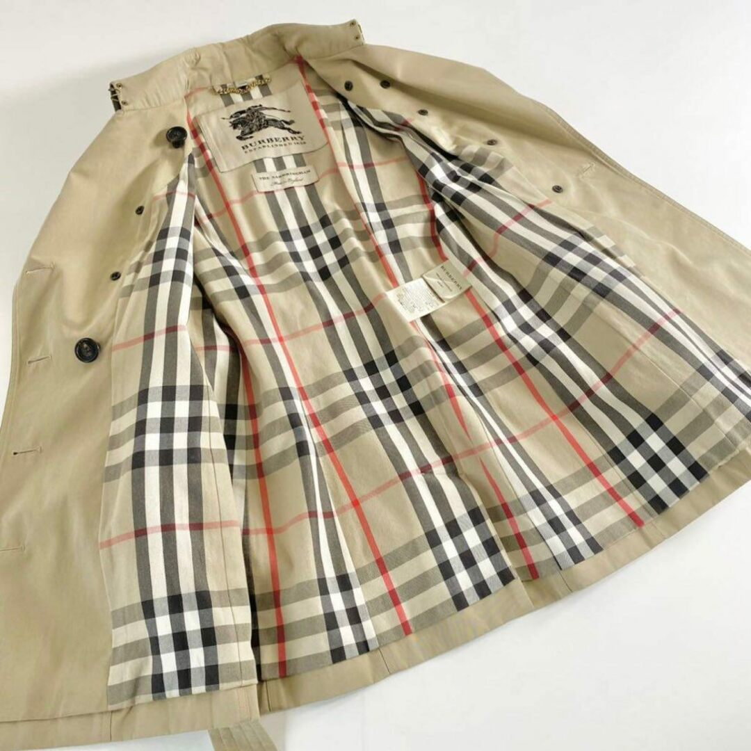 BURBERRY(バーバリー)の8e26 《美品》 英国製 BURBERRY バーバリー THE SANDRINGHAM ショート丈 トレンチコート ベルテッドコート 裏地ノバチェック 38 Ｍ 正規品 レディースのジャケット/アウター(トレンチコート)の商品写真