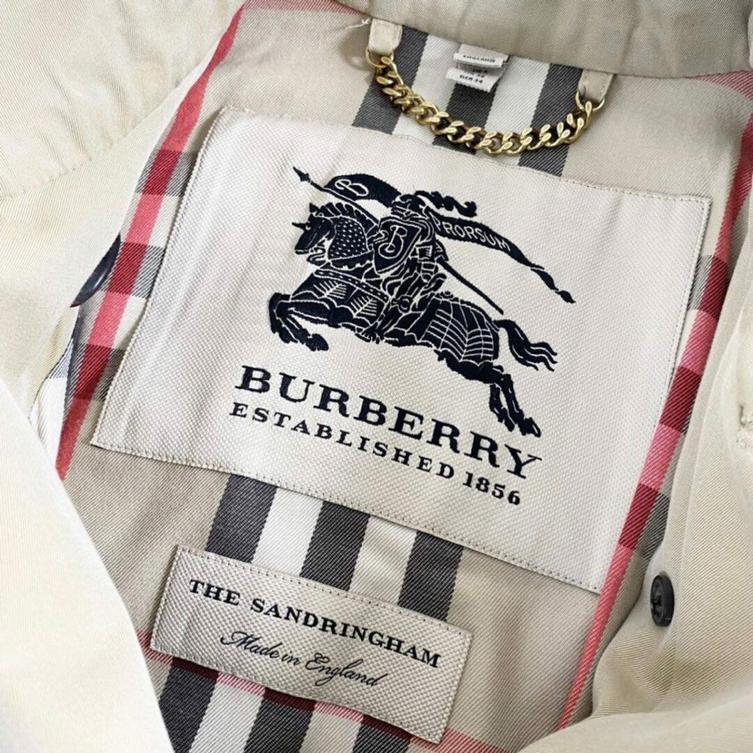 BURBERRY(バーバリー)の8e26 《美品》 英国製 BURBERRY バーバリー THE SANDRINGHAM ショート丈 トレンチコート ベルテッドコート 裏地ノバチェック 38 Ｍ 正規品 レディースのジャケット/アウター(トレンチコート)の商品写真