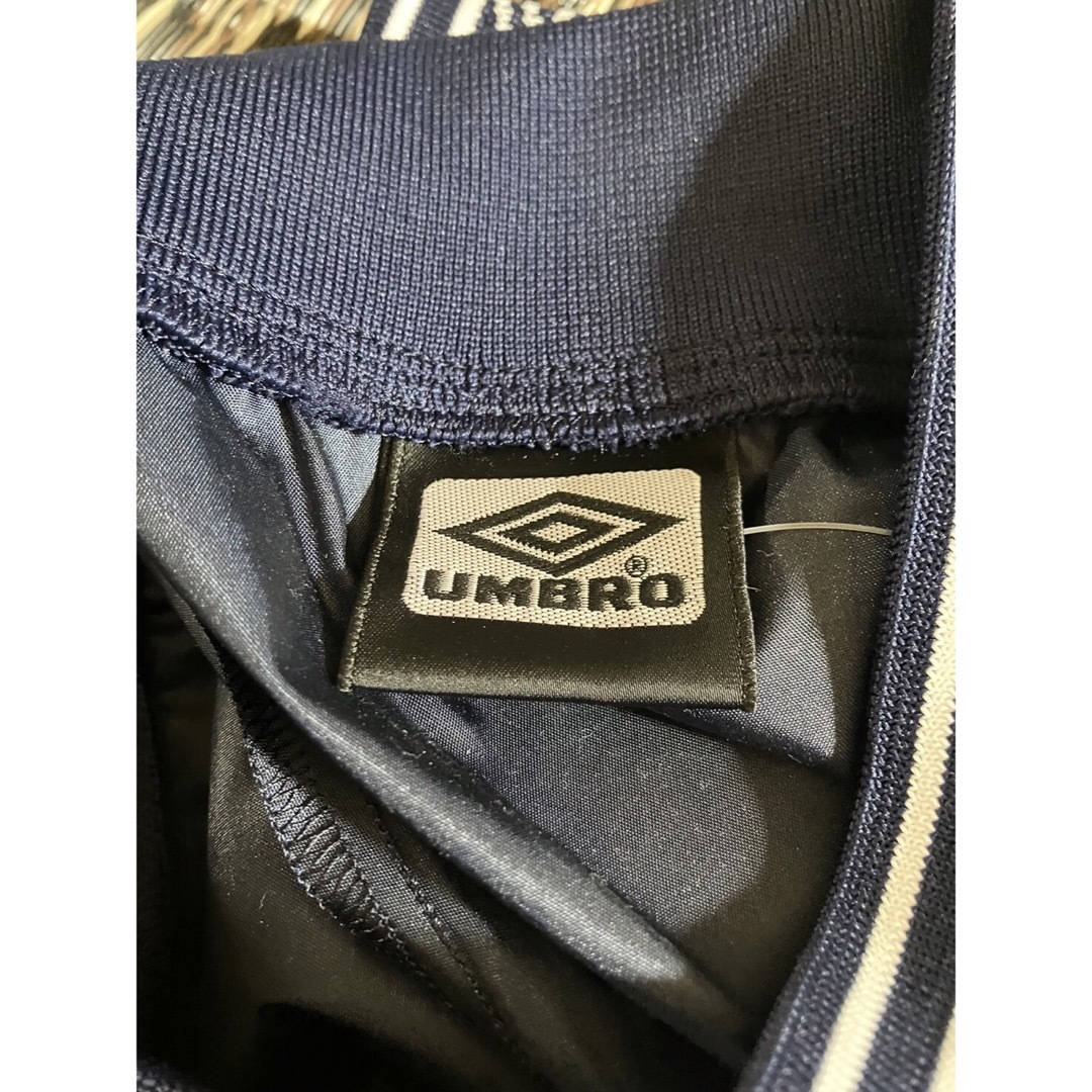 UMBRO(アンブロ)のレア　90s アンブロ　プルオーバーナイロンジャケット　パンツ　セットアップ メンズのジャケット/アウター(ナイロンジャケット)の商品写真