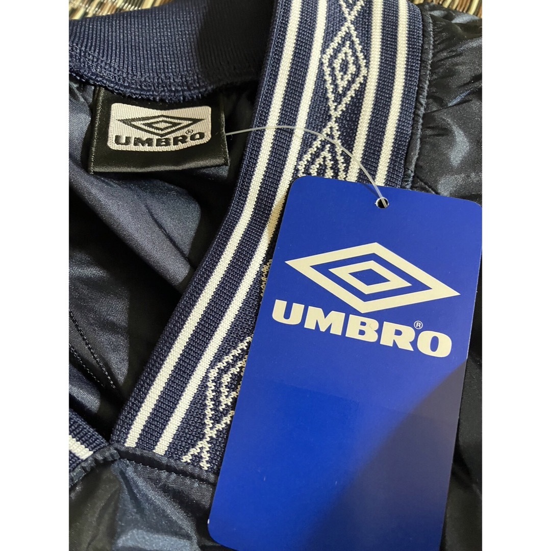 UMBRO(アンブロ)のレア　90s アンブロ　プルオーバーナイロンジャケット　パンツ　セットアップ メンズのジャケット/アウター(ナイロンジャケット)の商品写真