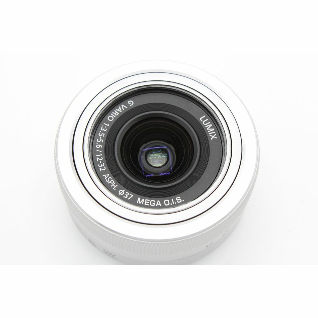 Panasonic(パナソニック)の【美品】PANASONIC パナソニック マイクロフォーサーズ用 ルミックス G VARIO 12-32mm/F3.5-5.6 ASPH./MEGA O.I.S. シルバー #LE2024059 スマホ/家電/カメラのカメラ(レンズ(ズーム))の商品写真