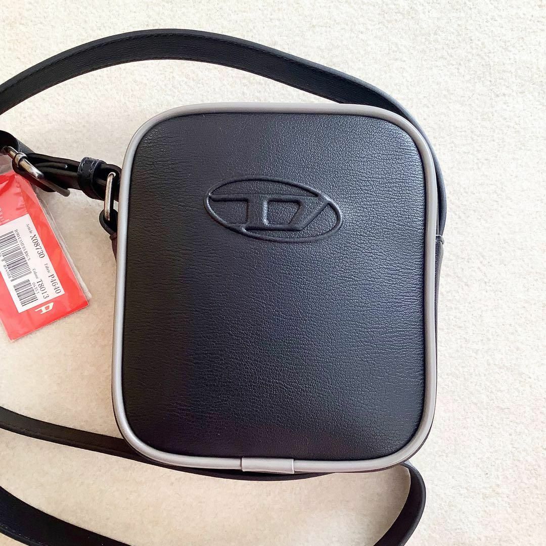 DIESEL(ディーゼル)の新品★DIESEL カメラバッグ D.90 ショルダーバッグ Dロゴ メンズのバッグ(ショルダーバッグ)の商品写真