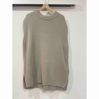 エイチアンドエム(H&M)の新品 ベスト Mサイズ ベージュ(ベスト/ジレ)