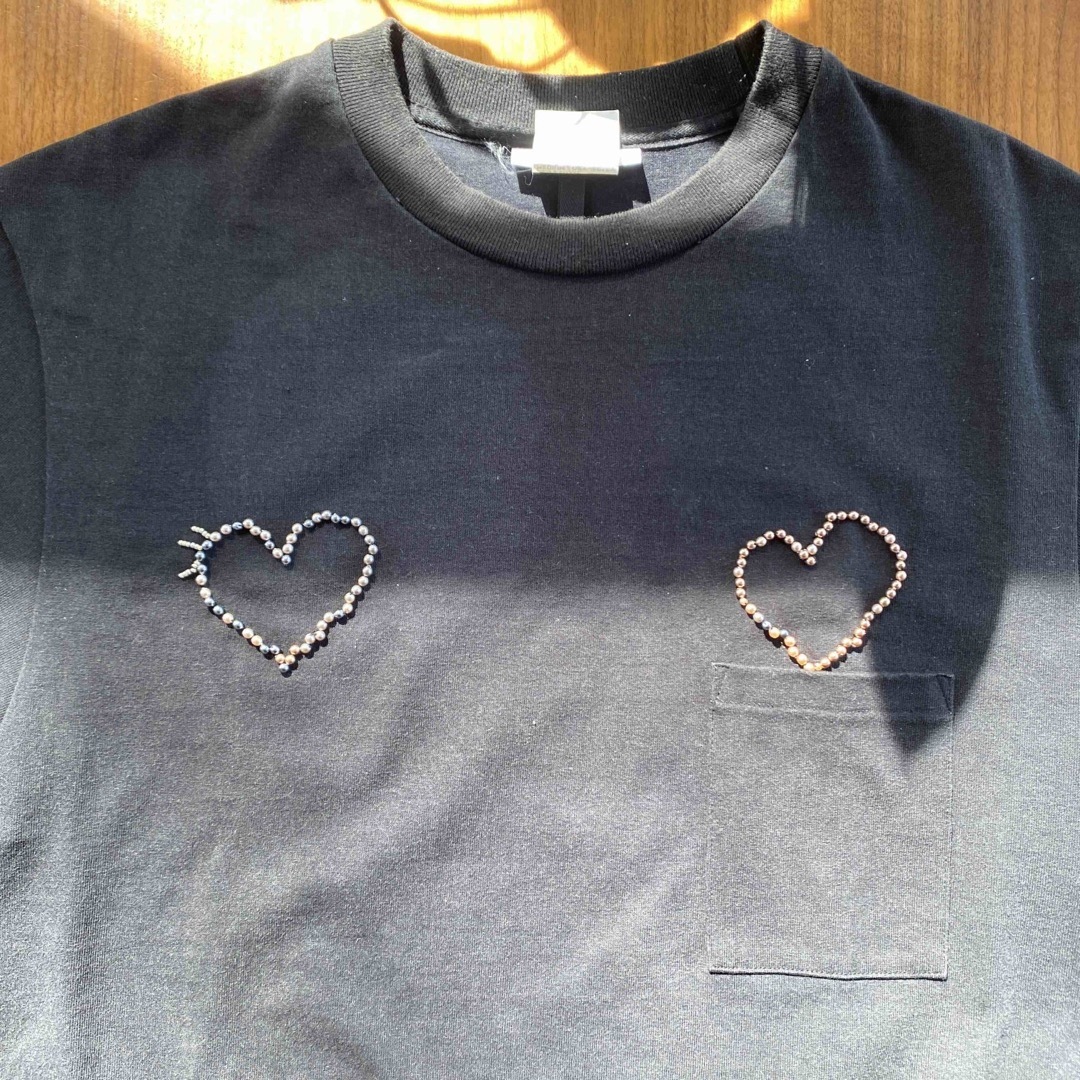 MXP(エムエックスピー)のハートのビーズ刺繍　Tシャツ レディースのトップス(Tシャツ(半袖/袖なし))の商品写真