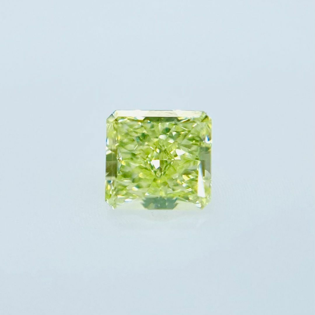 FANCY YELLOW GREEN 0.205ct RCT/RT2521 レディースのアクセサリー(その他)の商品写真