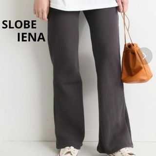 スローブイエナ(SLOBE IENA)のSLOBE IENA ブーツカットパンツ チャコールグレー FREE(カジュアルパンツ)