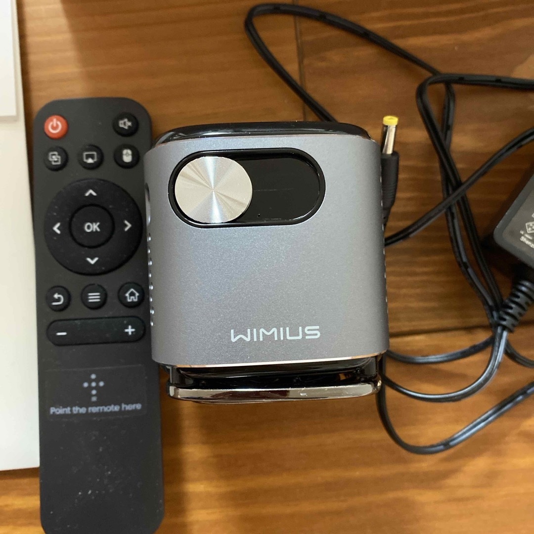WiMiUS Q2プロジェクター小型Android TV搭載/DLP/360度の天井 WiMiUS Q2プロジェクター小型Android TV搭載/DLP/360度の天井