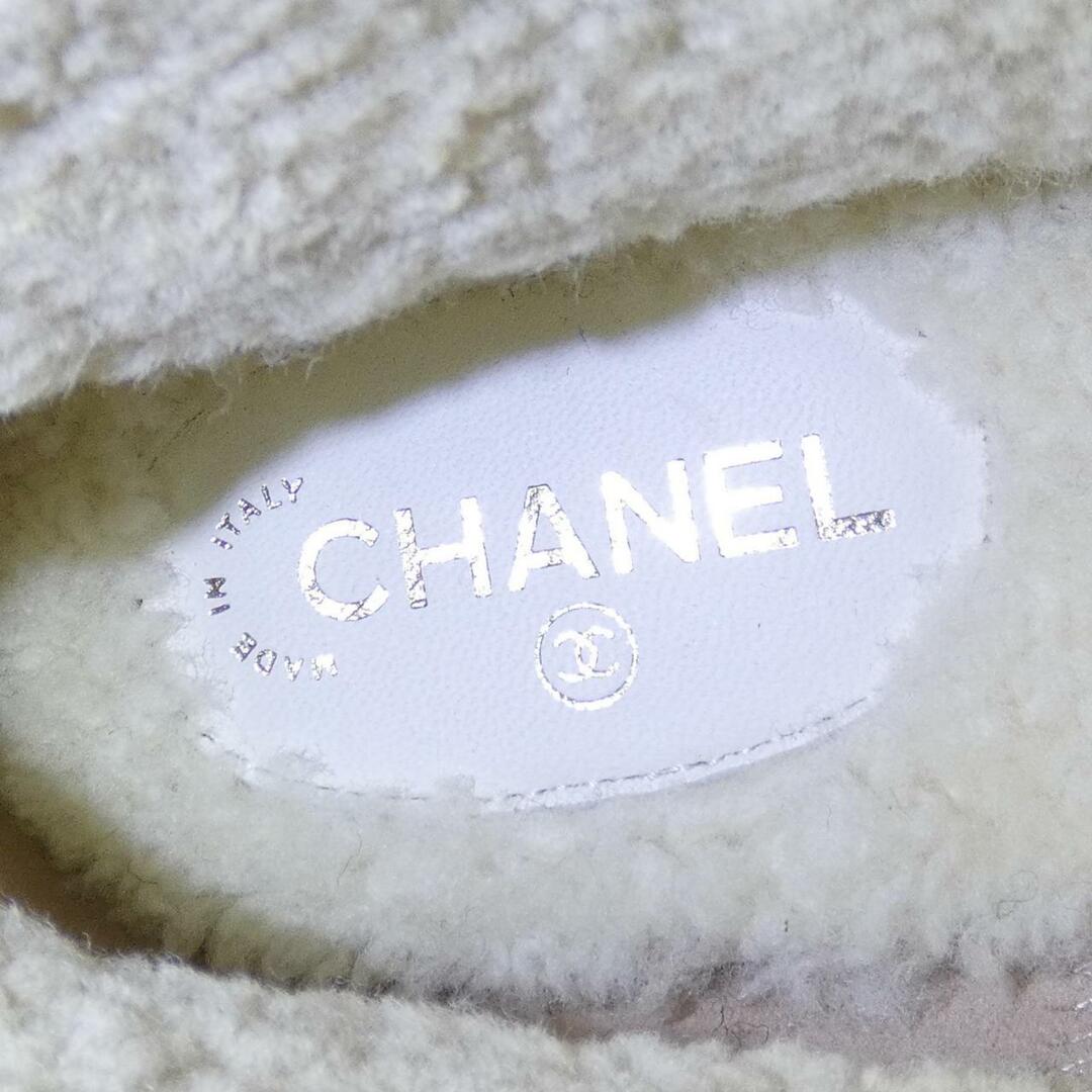 CHANEL(シャネル)のシャネル CHANEL ブーツ レディースの靴/シューズ(ブーツ)の商品写真