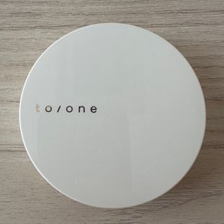 コスメキッチン(Cosme Kitchen)の【to/one】プレストパウダー(フェイスパウダー)