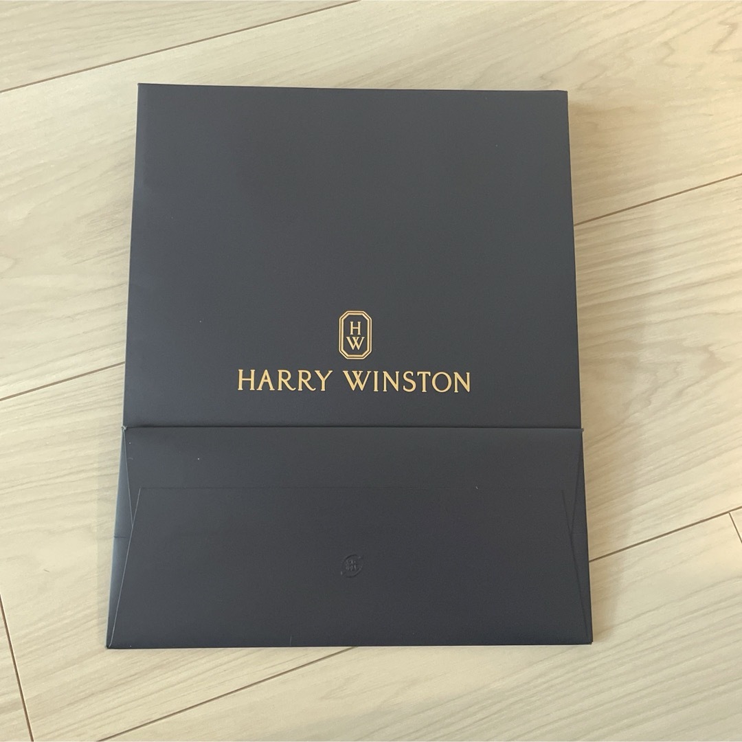 HARRY WINSTON(ハリーウィンストン)のハリーウィンストン　ショッパー　紙袋 レディースのバッグ(ショップ袋)の商品写真