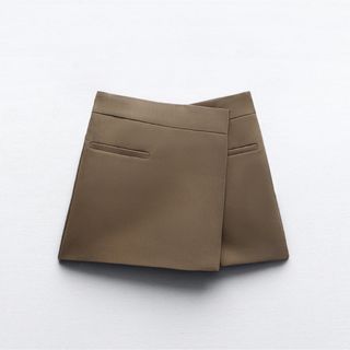 ザラ(ZARA)のzara アシンメトリースコート(ショートパンツ)