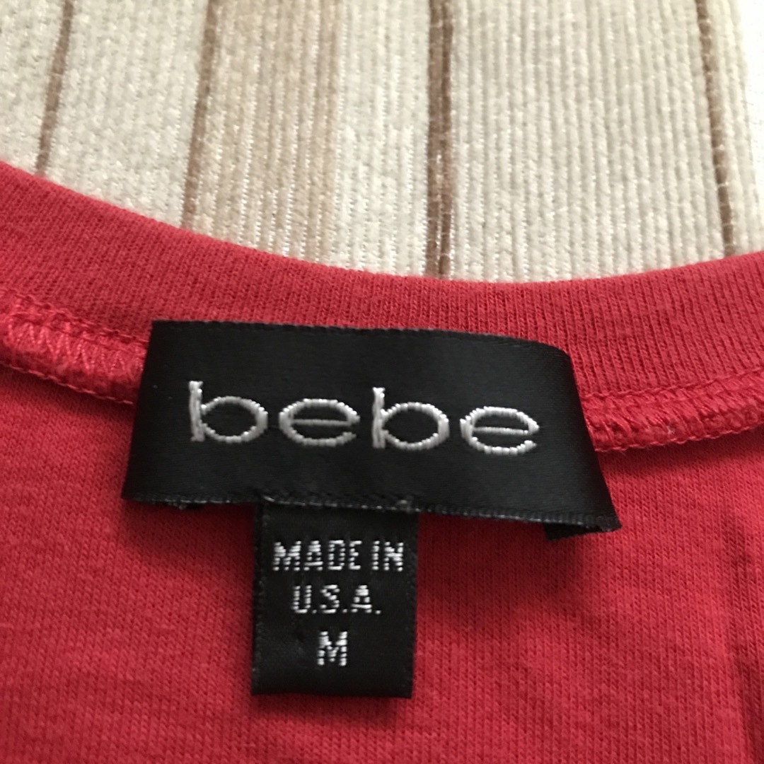 BeBe(ベベ)のbebe キャップスリーブTシャツ　赤　Mサイズ レディースのトップス(Tシャツ(半袖/袖なし))の商品写真