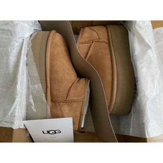 アグ(UGG)のugg クラシックウルトラミニプラットフォーム　23.0㎝(ブーツ)