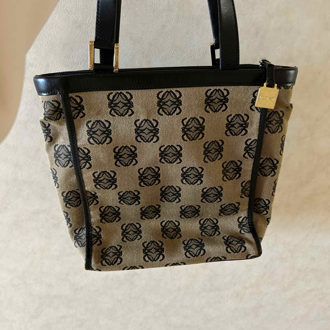 LOEWE - 【最終価格】ロエベ　ハンドバッグ