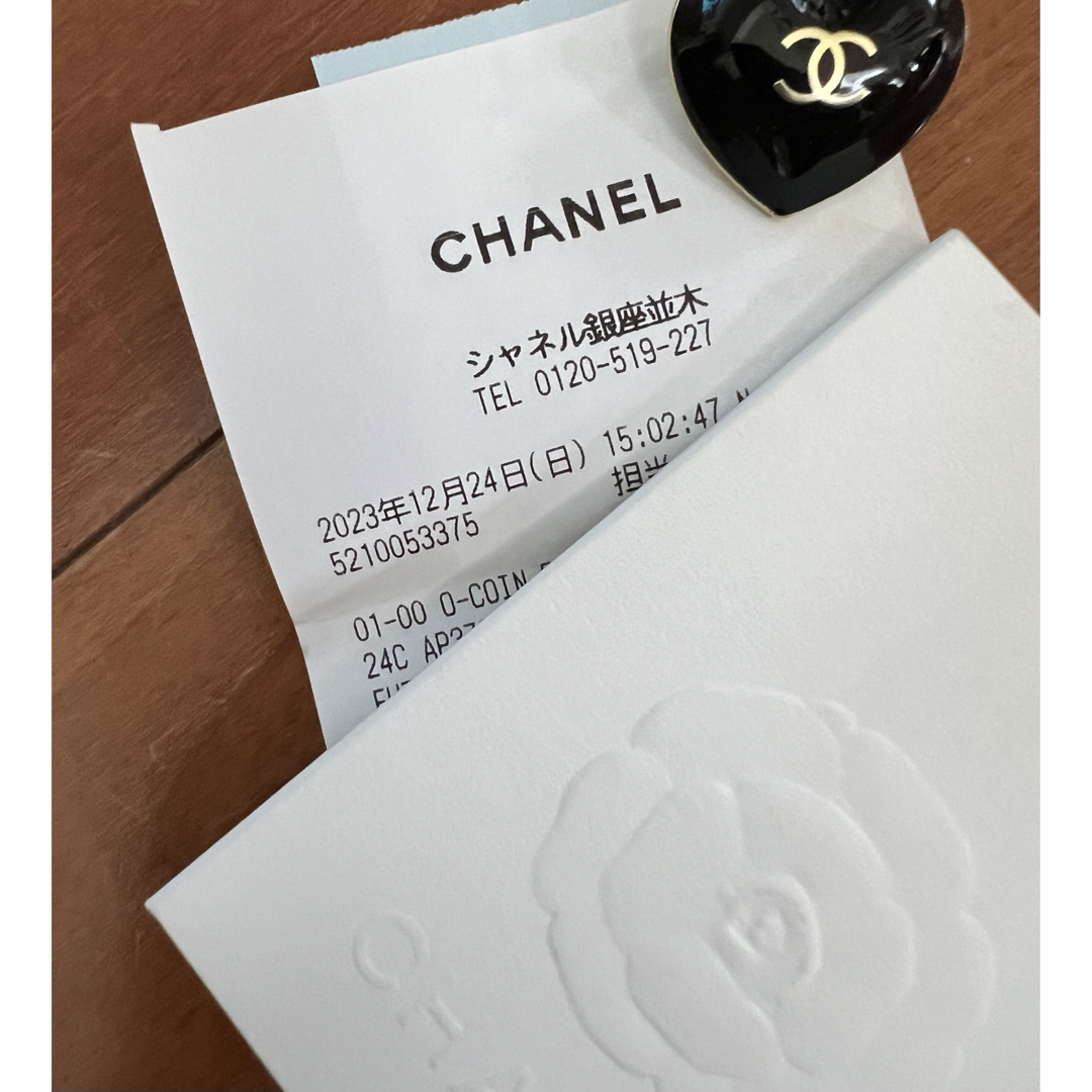 CHANEL(シャネル)のCHANEL シャネル　クリスマスチャーム ハート　リボン　ホリデー シャネル インテリア/住まい/日用品のオフィス用品(ラッピング/包装)の商品写真