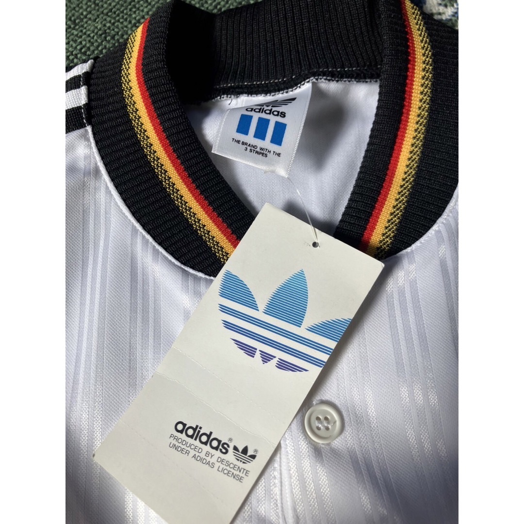 adidas(アディダス)のレア　90s アディダス　ドイツ代表　ゲームシャツ　ウェア　デサント製　新品 スポーツ/アウトドアのサッカー/フットサル(ウェア)の商品写真