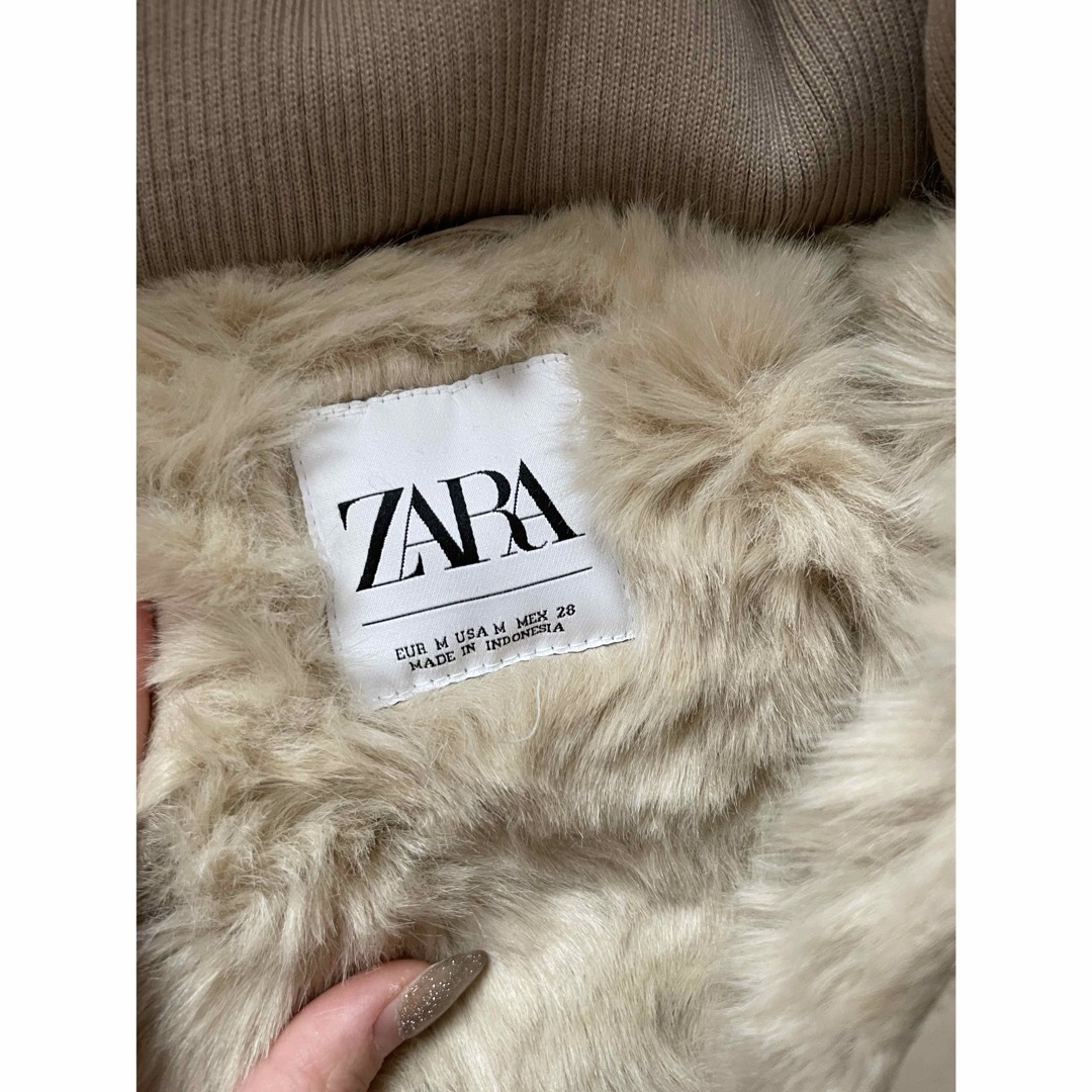 ZARA(ザラ)のZARA ダウンジャケット レディースのジャケット/アウター(ダウンジャケット)の商品写真