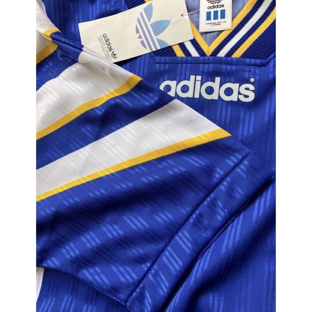 adidas(アディダス)のレア　90s アディダス　スウェーデン代表　アウェイゲームシャツ　デサント製 スポーツ/アウトドアのサッカー/フットサル(ウェア)の商品写真