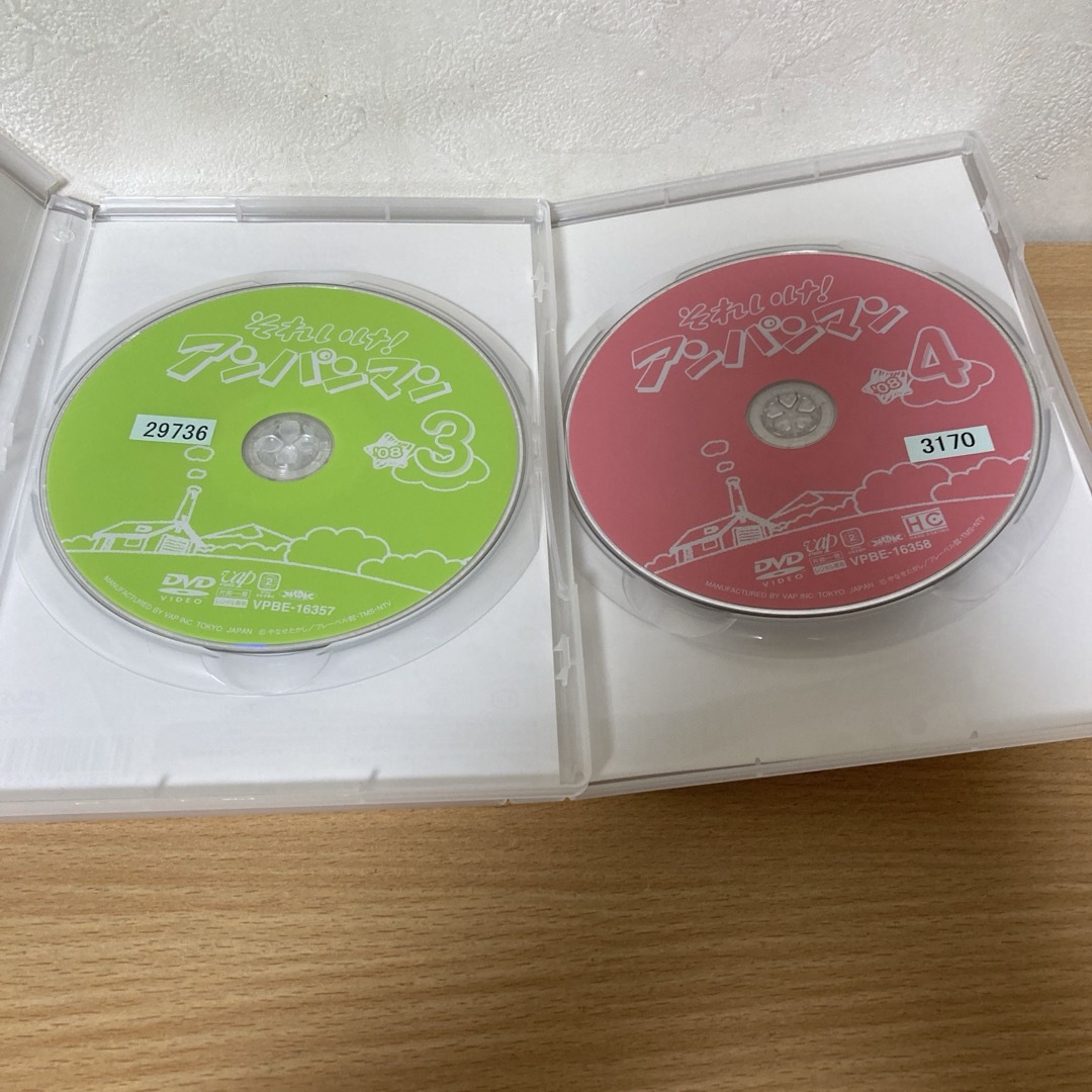 アンパンマン(アンパンマン)のそれいけ！アンパンマン  DVD 2本  2008   ③・④ エンタメ/ホビーのDVD/ブルーレイ(キッズ/ファミリー)の商品写真