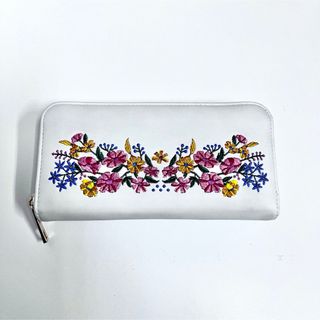 刺繍　長財布　お財布　お花　白　ホワイト　大人　レディース(財布)