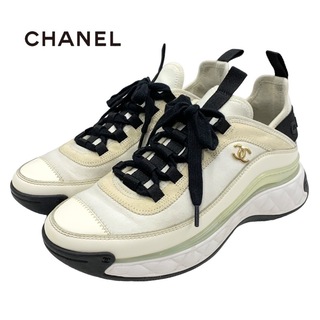 CHANEL - シャネル スニーカー 37 CCロゴの通販｜ラクマ
