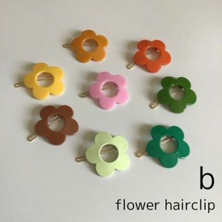 フラワーヘアクリップ【b】　①オレンジ　韓国子供服　ヘアピン　ヘアクリップ(その他)