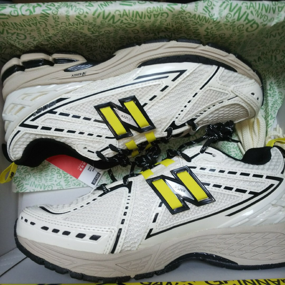 New Balance(ニューバランス)の26.5cm GANNI New Balance 1906R Egret メンズの靴/シューズ(スニーカー)の商品写真