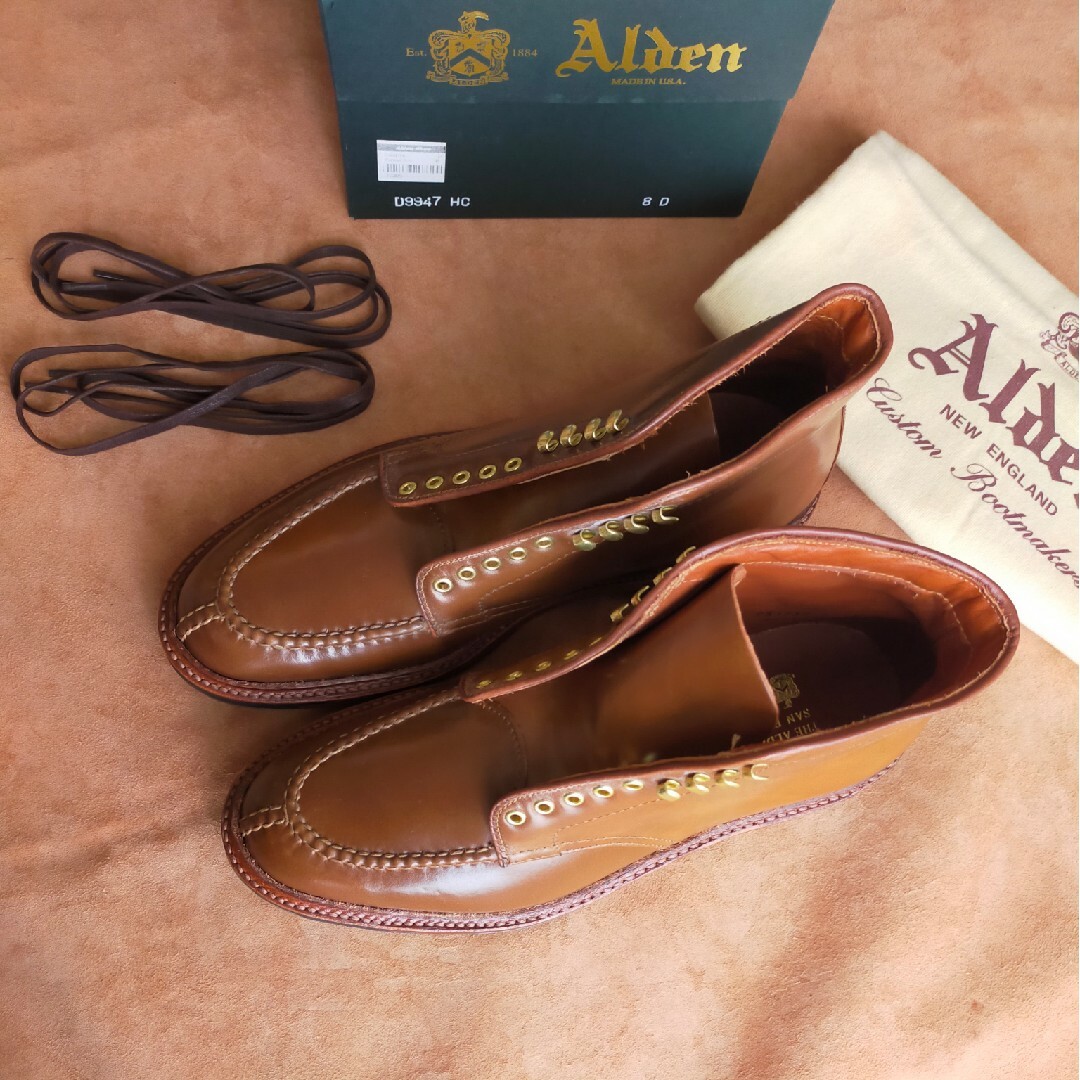 Alden(オールデン)の［未使用］Alden　Whisky cordvan D9947HC　8.0D メンズの靴/シューズ(ブーツ)の商品写真