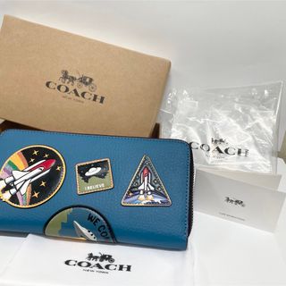 コーチ(COACH)の【値段交渉有‼️】COACH コーチ スペース柄  長財布(財布)