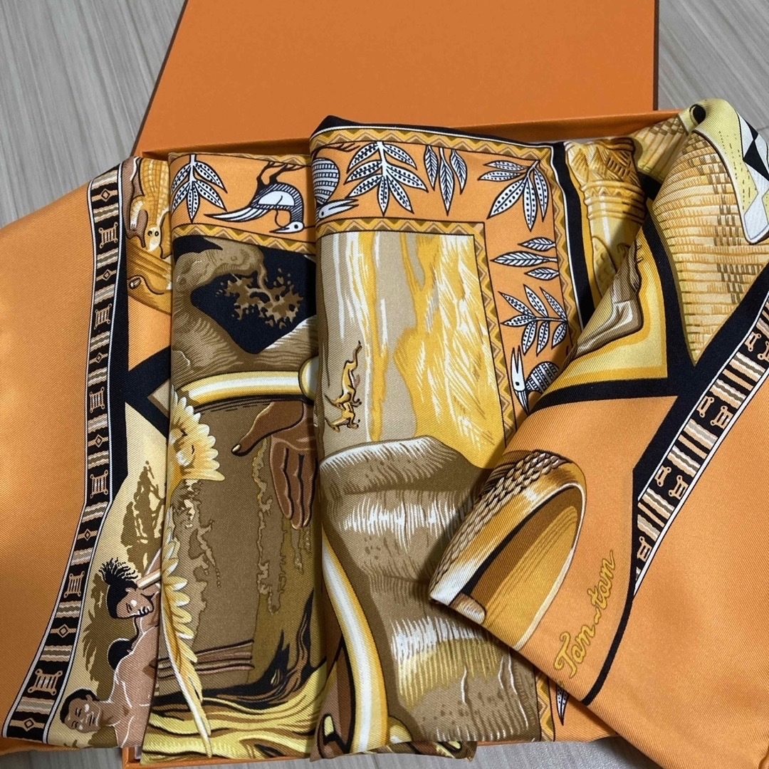 HERMES - エルメススカーフ90 未使用の通販 by ミーちゃん's HERMES - エルメススカーフ90 未使用の通販 by ミーちゃん's